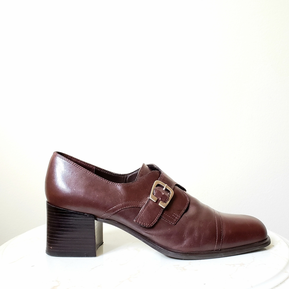 Vintage 70s oxford buckle shoes chunky heels